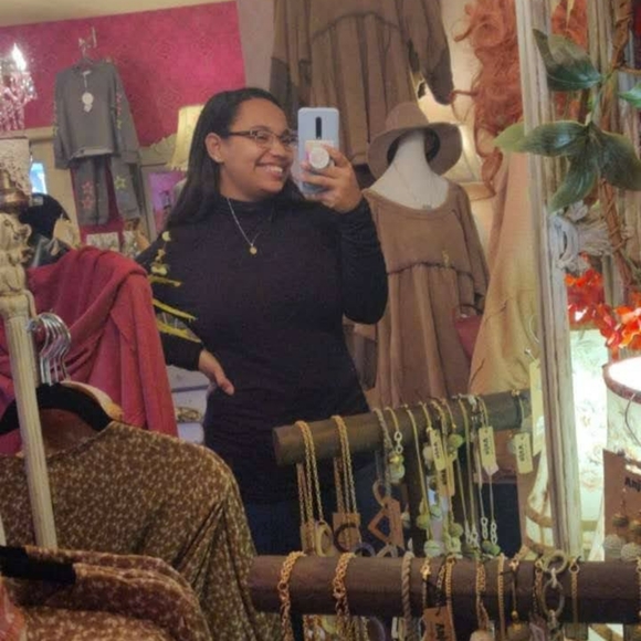 Meet your Posher, Siani - Picture 6 of 6